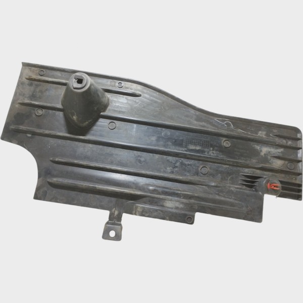 Defletor Tampa Escapamento Traseiro Direito Focus 2014 2015