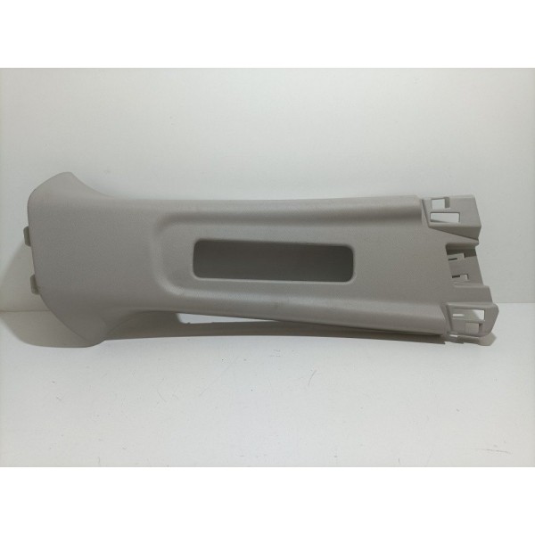 Acabamento Superior Coluna Direita Honda Hrv 2020 Usada