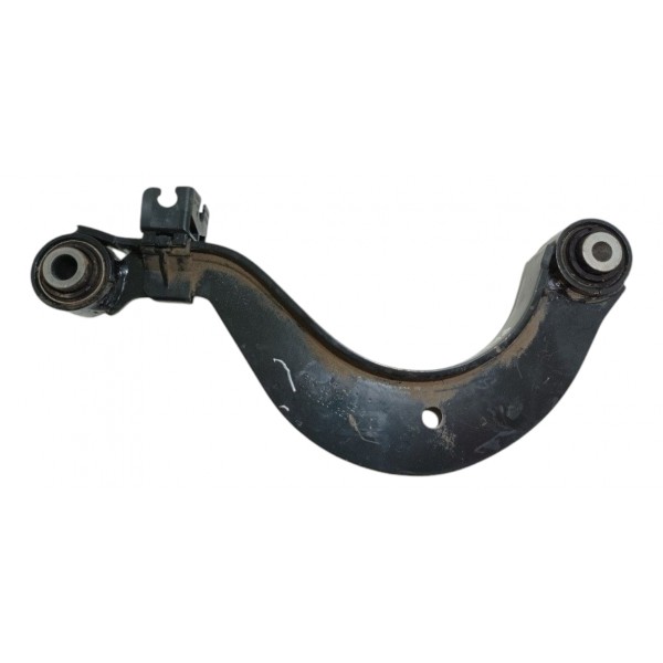 Braço Suspensão Traseira Passat 2.0 Direito 1k0505323n Usada