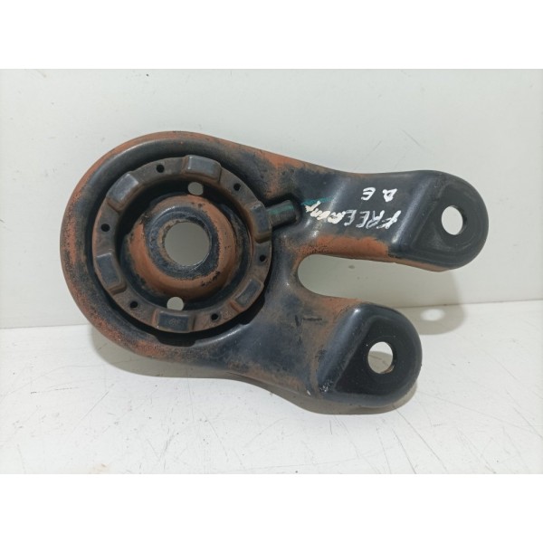 Suporte Amortecedor Dianteiro Esquerdo Freemont Usado