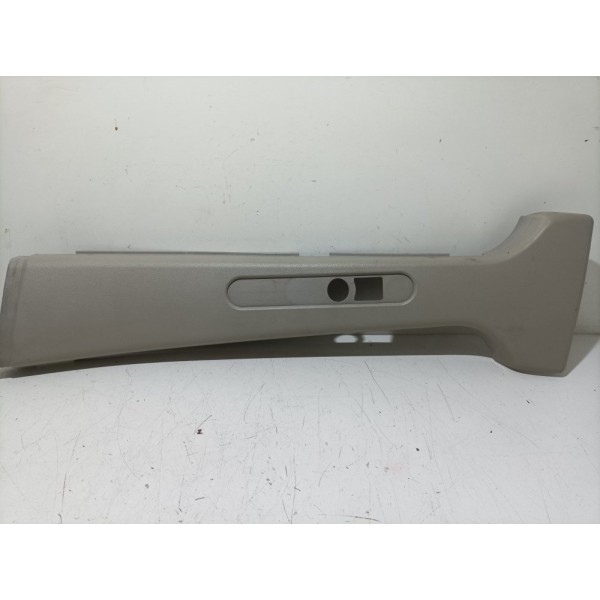 Acabamento Coluna Central  Esquerdo Classe A160 A190