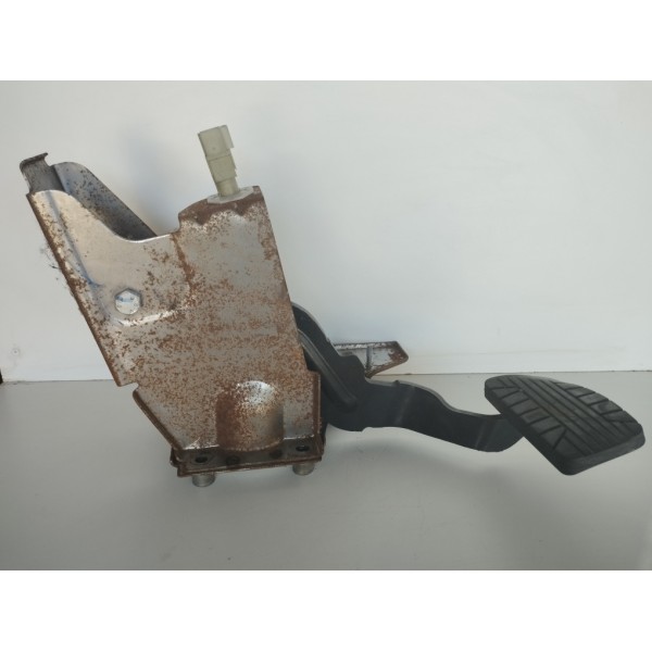 Pedal De Freio Captiva 2.4 2008 2009 2010  588201