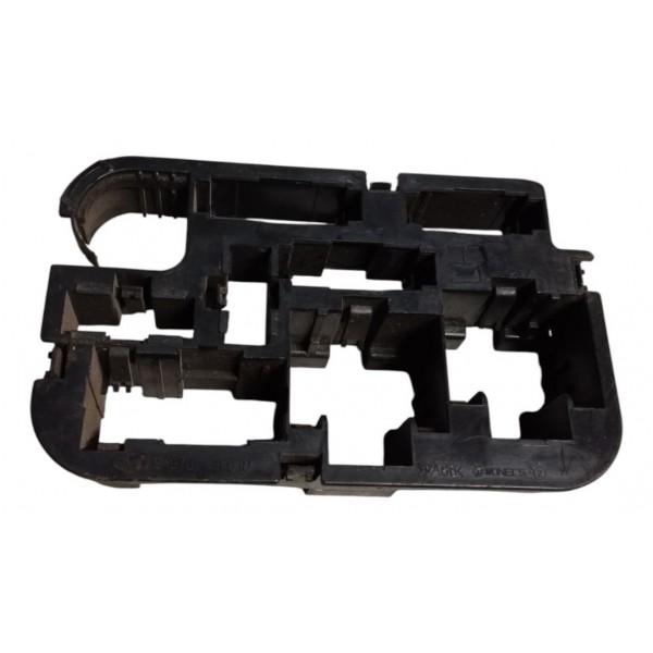 Suporte Conector Esquerdo Chicote Hyundai Azera  2010 2011