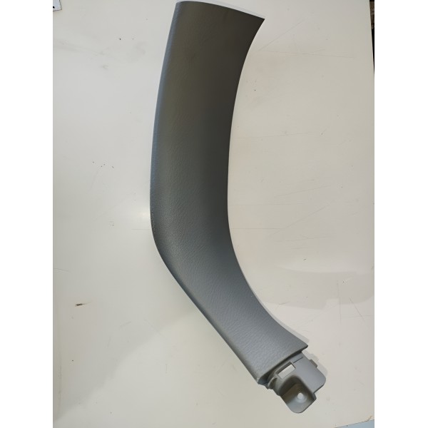 Acabamento Soleira Tampa Traseira Esquerd Sorento 817302p000