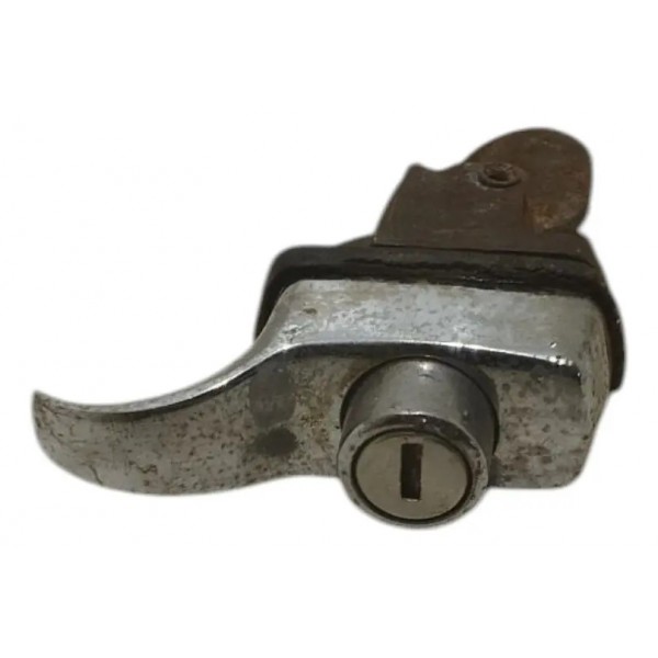Trinco Fechadura Tampa Motor Capô Vw Fusca Kombi 1974 1975
