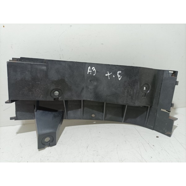 Acabamento Lanterna Guia Parachoque Tras Esquerdo Audi A3