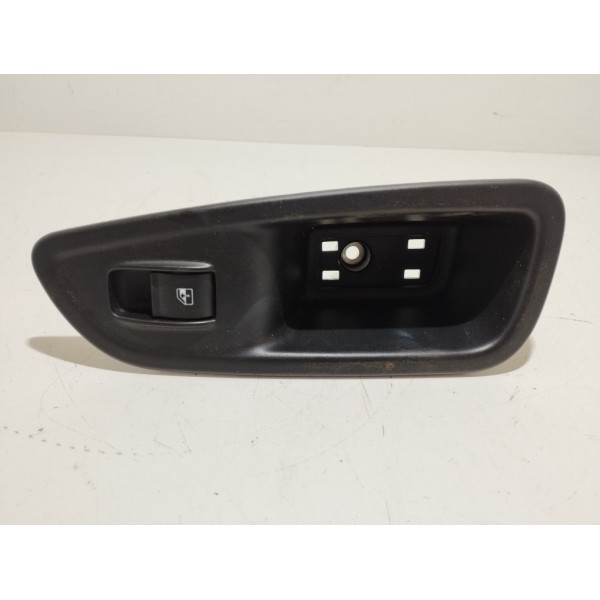 Moldura Botão Vidro Elétrico Traseiro Direito Argo 2018/2021
