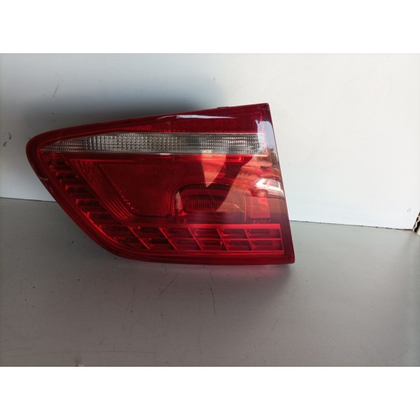 Lanterna Tampa Traseira Esquerda Passat 2.0 Tsi 2010 Á 2013