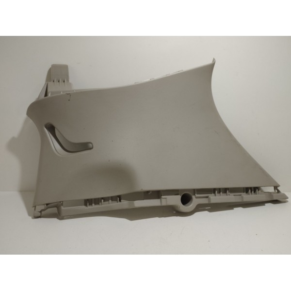 Acabamento Coluna Traseira Direita Honda Hrv 2020 84131t7t