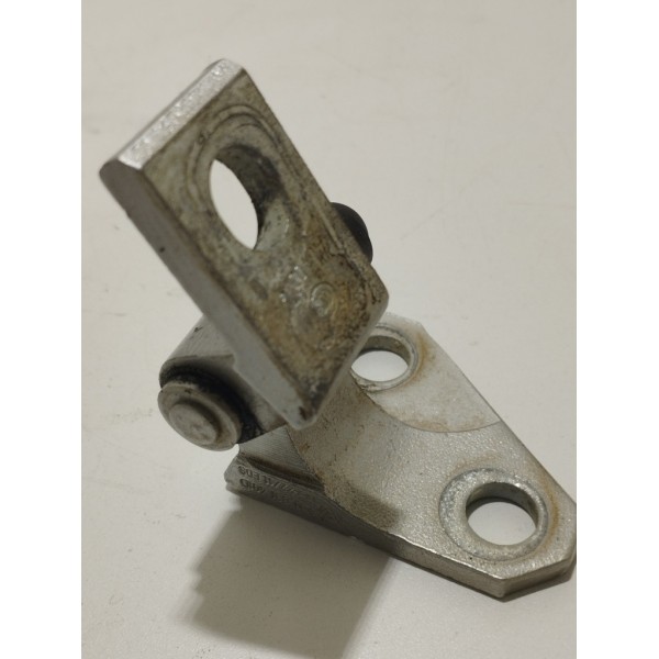 Dobradiça Porta Dianteira Esquerda Vw Passat 3c0831401d