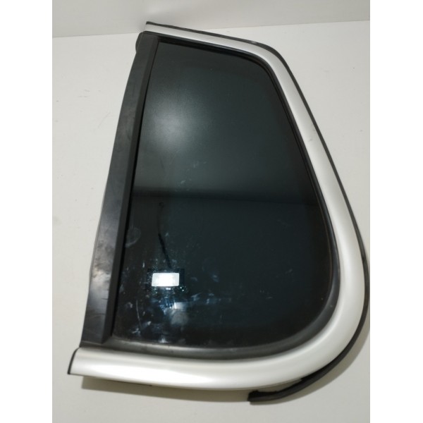 Vidro Traseiro Fixo Óculo Lado Esquerdo Vw Tiguan 43r001667