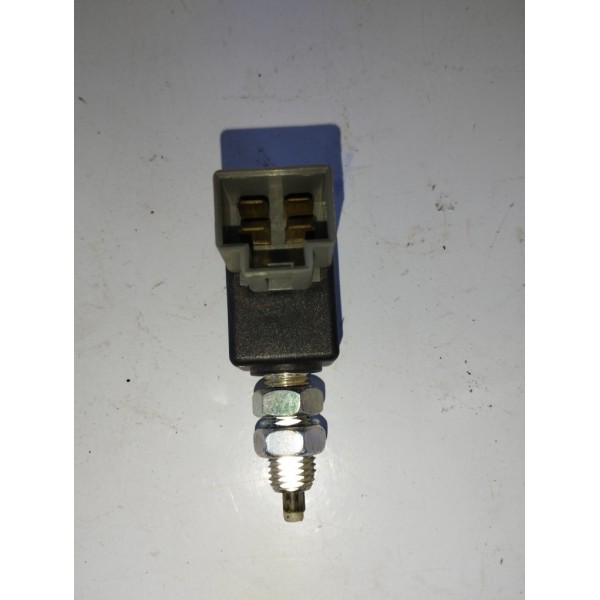 Sensor Interruptor Pedal De Freio Sorento 49974141 2.4 2012