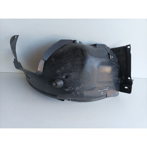 Parabarro Dianteiro Esquerdo Bmw 320i 2006 Á 2008 (detalhe)