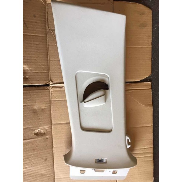 Acabamento Do Cinto Lado Esquerdo Tiguan 5n0867243