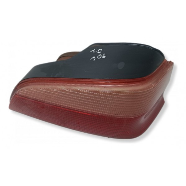 Lanterna Direita Peugeot 106 1998 1999 2000 2001 (detalhe)