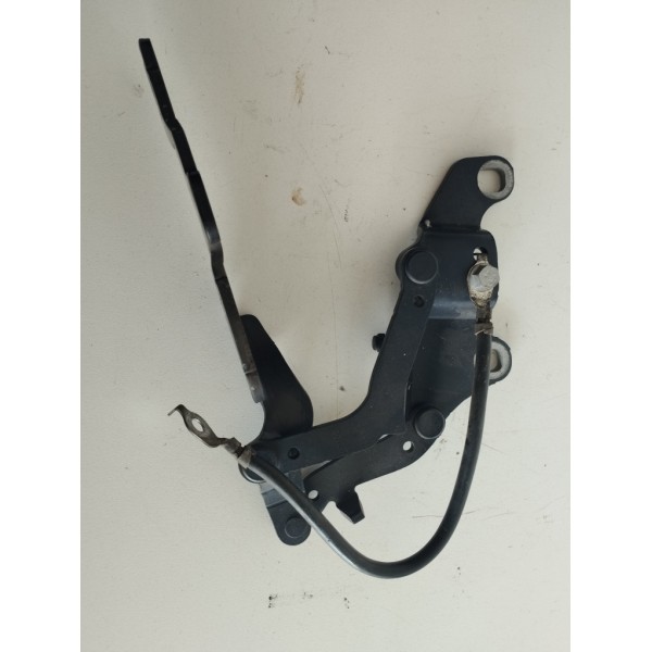 Braço Dobradiça Esquerda Capô Bmw 320i 2006 2007 2008