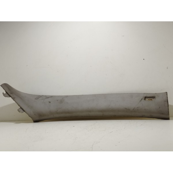 Acabamento Direito Coluna Parabrisa Bmw 320i 2006 A 2008